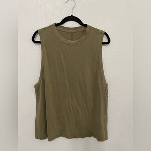 Lululemon Boyfriend tank